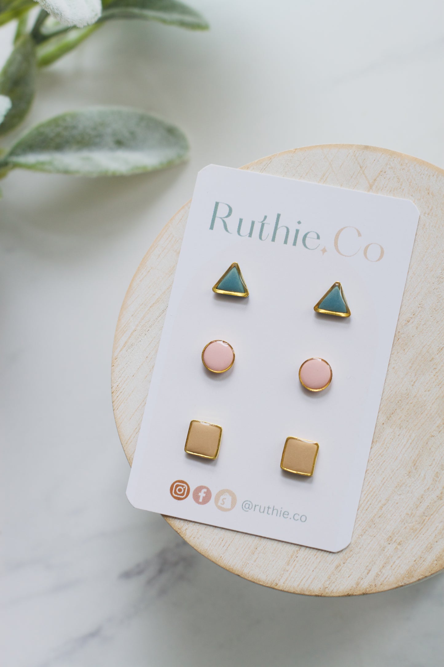 Gold Trimmed Stud Pack