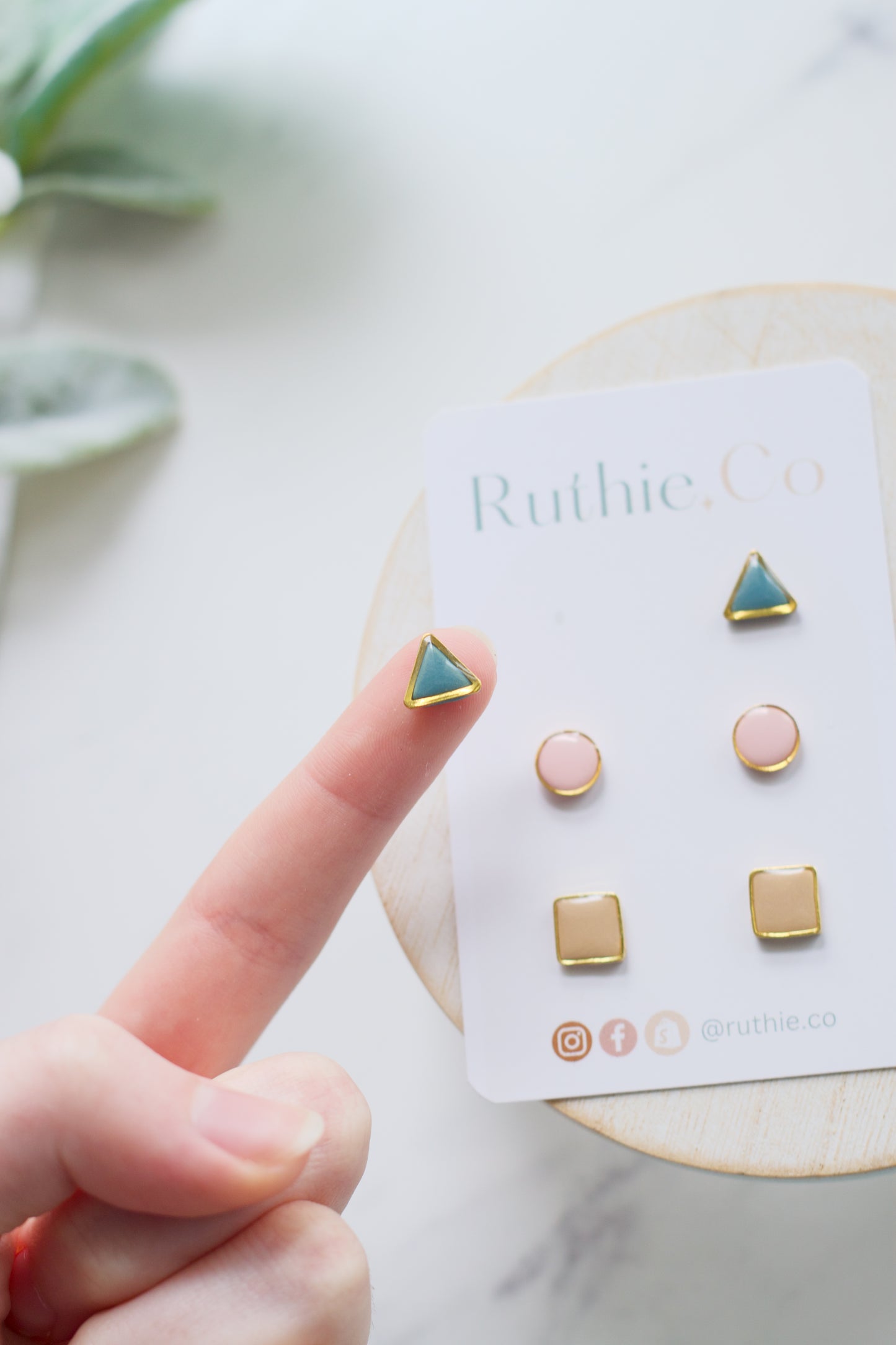 Gold Trimmed Stud Pack