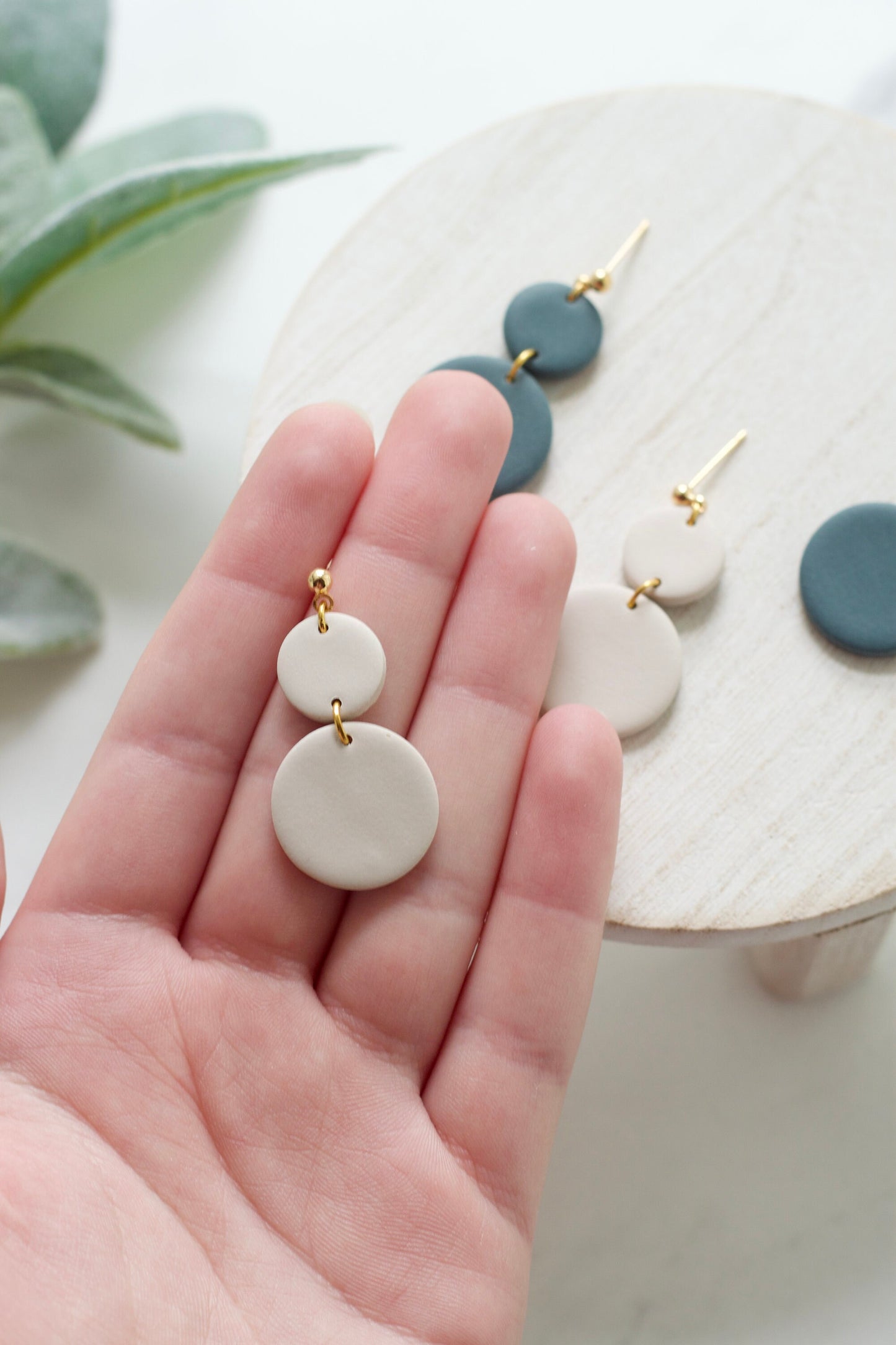 Circle Dangles