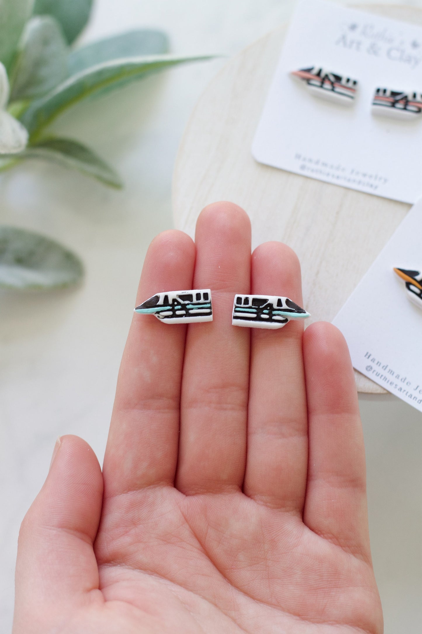 Monorail Studs