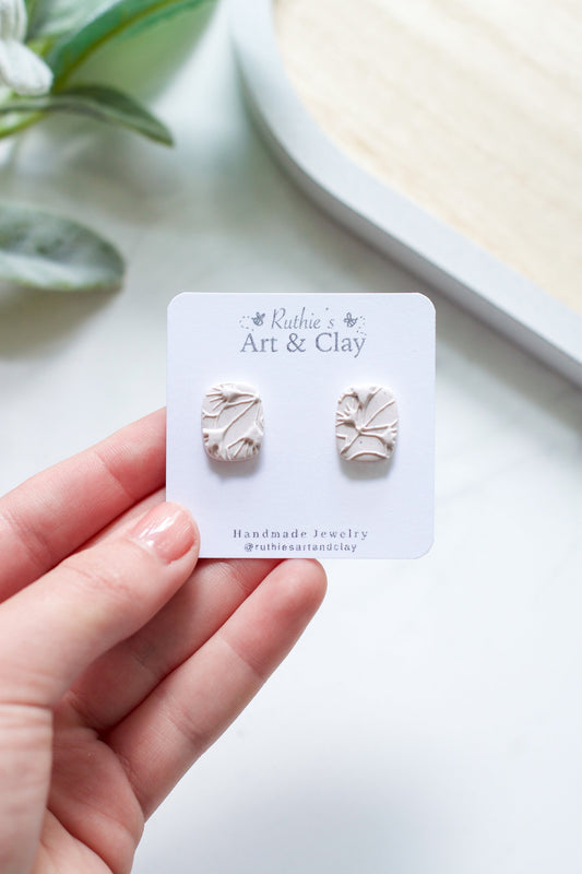 Ginkgo Leaf Studs